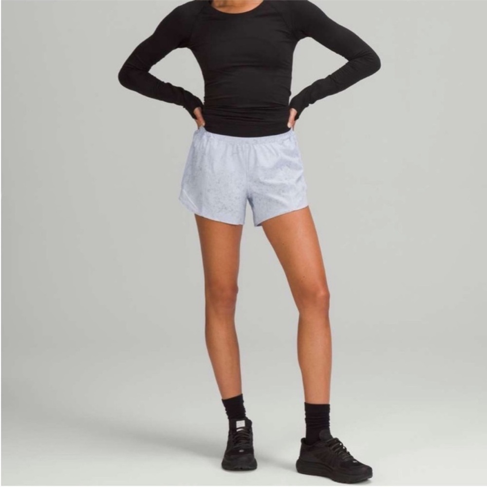 NEW LULULEMON Hotty Hot High-Rise Lined Short 4"
Gravel Dust Pastel Blue Sise 2 - Picture 3 of 16